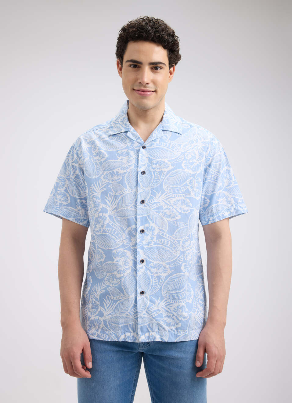 Men Blue Resort Collar Floral Print Short Sleeve Shirt, , large image number 1