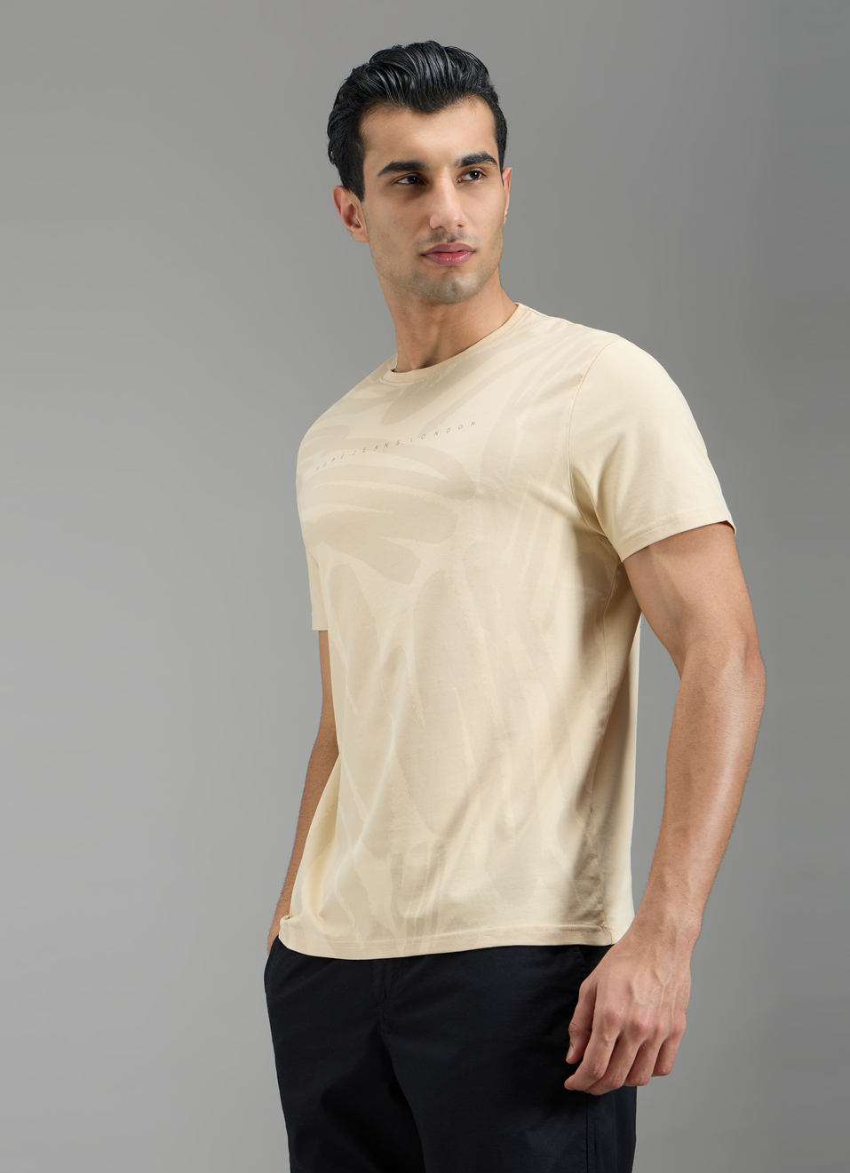 Men Beige Abstract Print Slim Fit T-shirt, , large image number 3