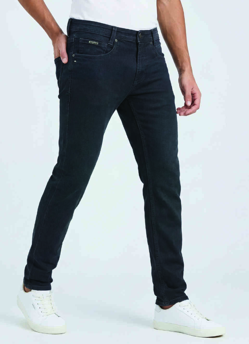 Men Blue Low Rise Slim Fit Tapered Stretchbale Jeans, , large image number 0