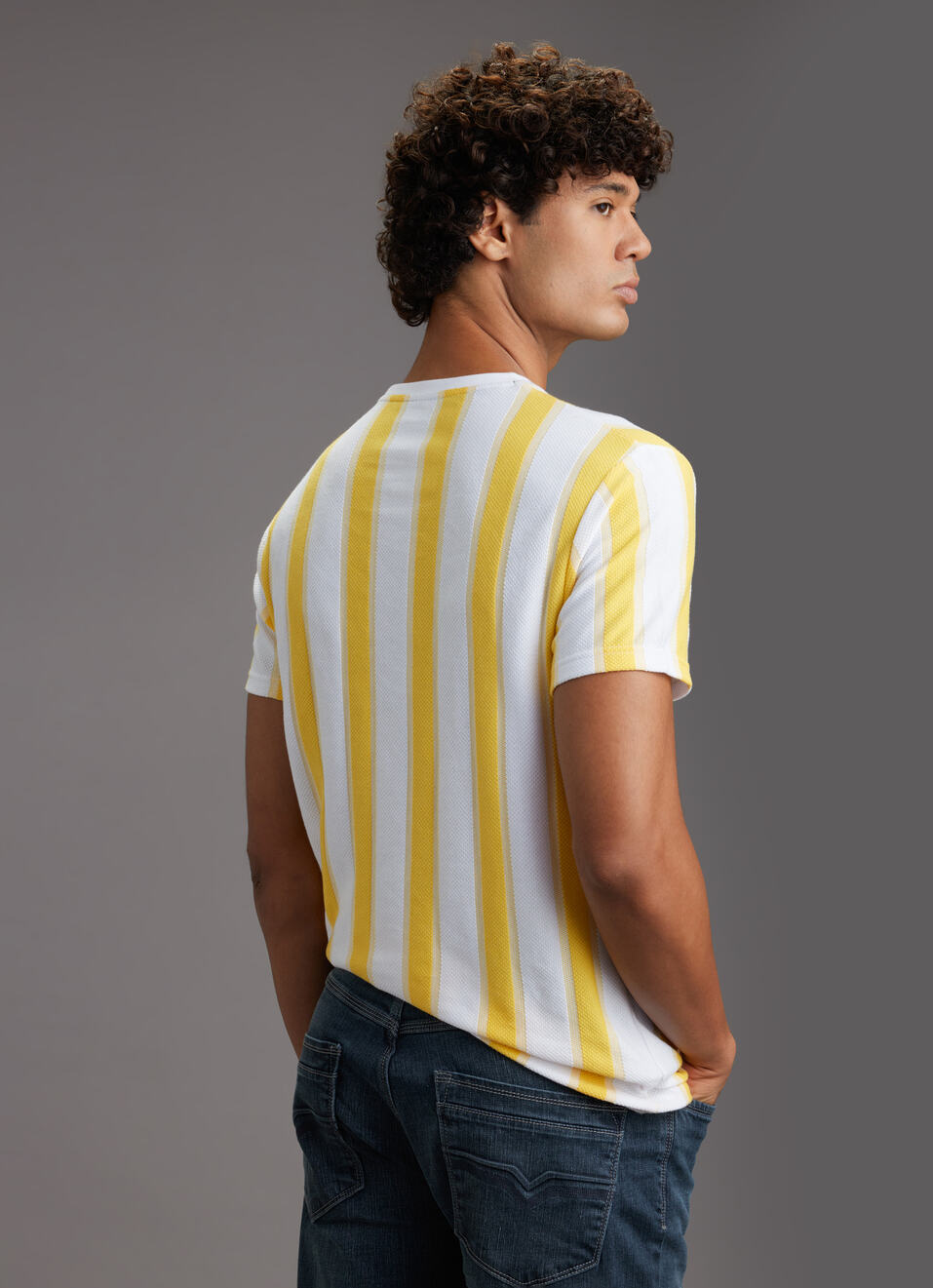 Men Yellow Vertical Stripe Slim Fit Short Sleeve T-shirt, , large image number 6