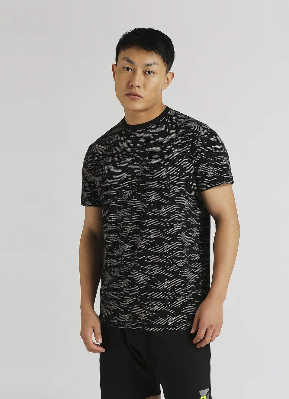Black Water Base Print Short Sleeve T-shirt, , large image number 0