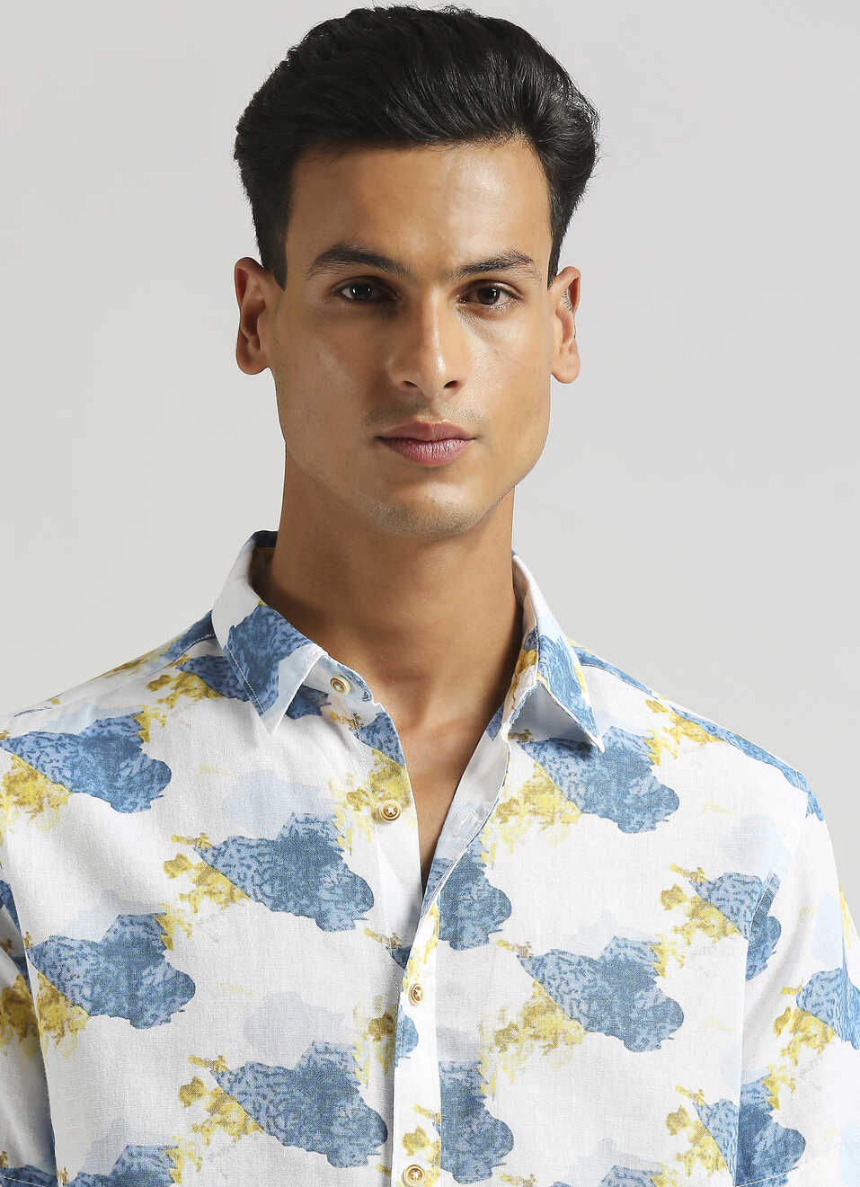 White All Over Print Linen Short Sleeve Shirt, , large image number 4