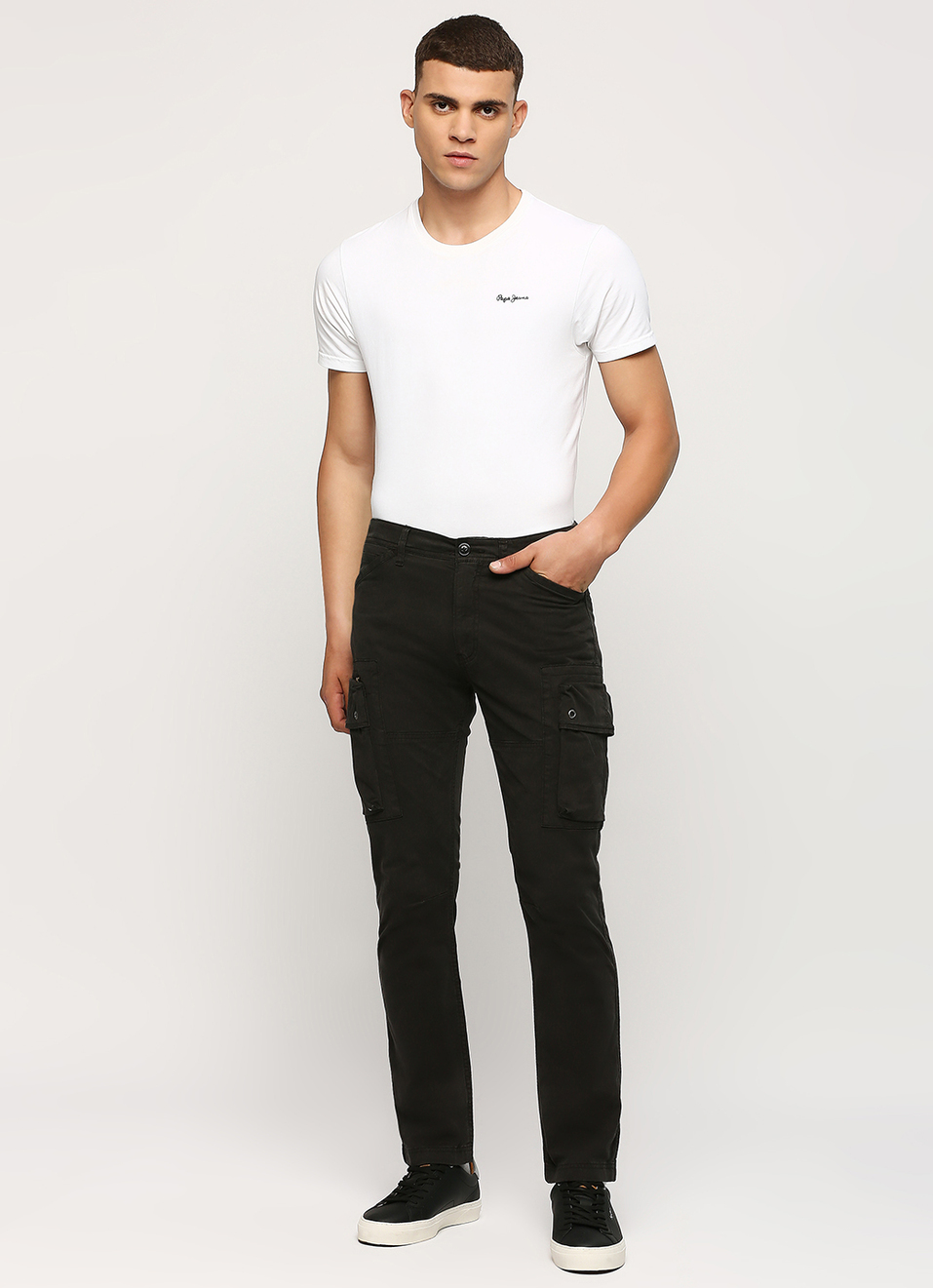 Black Mid Rise Straight Fit Cargo Pants, , large image number 1