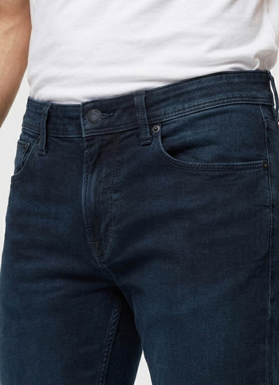 Men Black Straight Fit Mid Rise Stretchable Jeans, , large image number 4