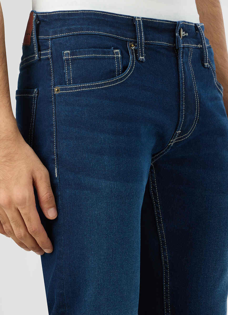 Men Blue Mid Rise Slim Fit Textured Jeans, , large image number 4