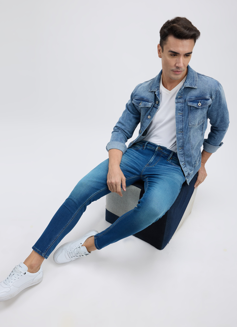 Men Green Blue Skinny Fit Mid Rise Jogger Like Jeans, , large image number 5